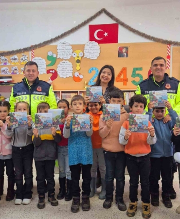 Kapaklı’da 22 öğrenciye trafik kuralları eğitimi verildi