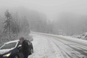 Kar yağışı sürücülere zor anlar yaşattı