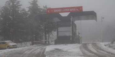 Kırklareli’nin yüksek kesimlerinde kar yağışı etkili oluyor
