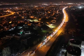 Kocaeli TEM’de zincirleme kaza: 2 yaralı