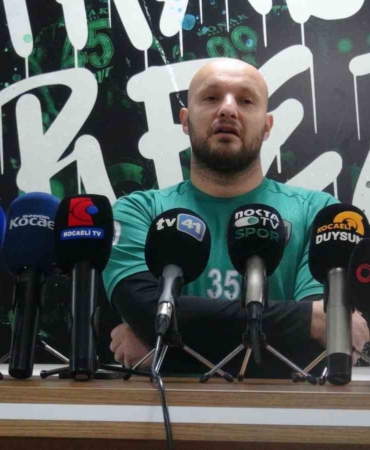Kocaelispor, İsmet Taşdemir yönetimindeki ilk antrenmanına çıktı