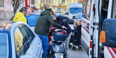 Kontrolden çıkan motosiklet devrildi: 1 yaralı