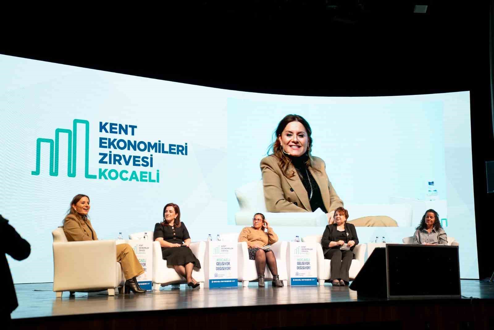 KOSTÜ, Kocaeli Kent Ekonomileri Zirvesi’nde yer aldı