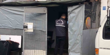 Lokanta önünde erkek cesedi bulundu