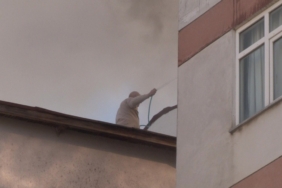 Maltepe’de alevler metrelerce yükseldi, vatandaşlar hortumla müdahale etti