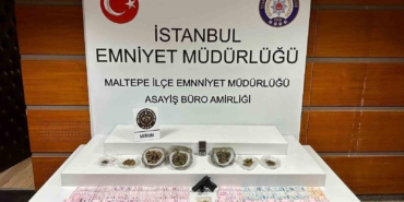 Maltepe’de servis minibüsünde uyuşturucu ticaretine baskın