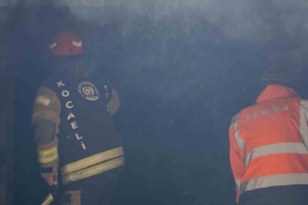 Mangal kömürü üretimi yapılan işletmede yangın paniği