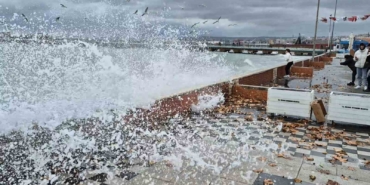 Marmara Denizi ulaşımına poyraz engeli