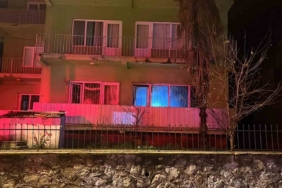 Mendil yangına sebep oldu: 1’i bebek 2 kişi dumandan etkilendi