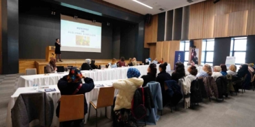 Menopoz sürecinin zorlukları "menopoz okulu"nda ele alındı