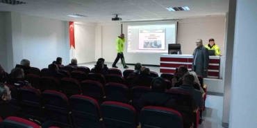 Okul servis şoförlerine eğitim verildi