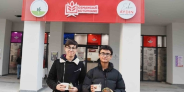 Osmangazi Belediyesi’nden ders çalışan öğrencilere ücretsiz çorba ikramı