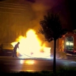 Park halindeki otomobilin kontağını çevirince dehşeti yaşadı: 2 yaralı