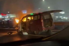 Pendik’te seyir halindeki araç alev aldı