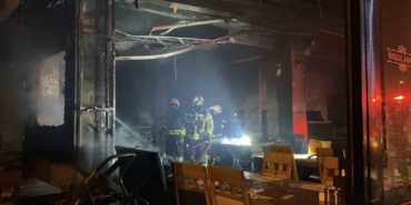 Restoran alevlere teslim oldu