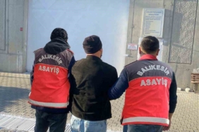 Sahte banka kartı ve kredi kartı üreten şahıs Ayvalık polisinden kaçamadı