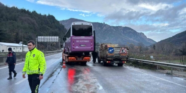 Sakarya’da 6 araçlı zincirleme kaza: 15 hafif yaralı