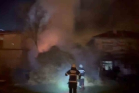 Samanlıkta çıkan yangın korkuttu