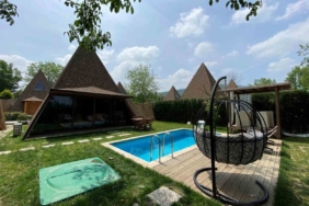 Sapanca’daki bungalovlar doldu: İki günlük tatil 15 ila 40 bin lira arasında