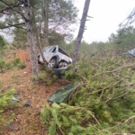 Şarampole uçan araç içinde bulunan 2 kişi yaralandı