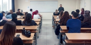 Sektör temsilcilerinden üniversiteli öğrencilere kariyer ipuçları