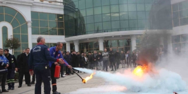 Serdivan Belediyesi personeline yangın eğitim ve tatbikatı semineri