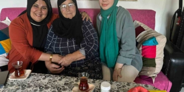 Serdivan Belediyesi’nden ilçedeki yaşlı vatandaşlara ziyaret