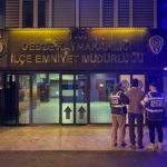 Sevinen Suriyelilerin önünü kesmişti, gözaltına alındı