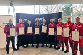 SPAK Ekibi Akreditasyon Sertifikasını Bakan Yerlikaya’dan aldı