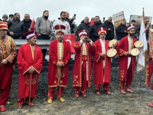 Sultangazi’de Sarıkamış şehitleri anısına hatıra ormanı fidan dikim töreni düzenlendi