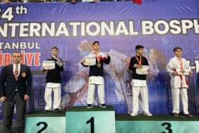 Sultangazili sporcular altın ve gümüş madalya ile döndüler