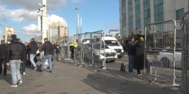 Taksim Meydanı demir bariyerlerle kapatıldı