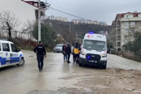 Tartıştığı kocasını omzundan bıçakladı