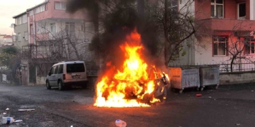 Tekirdağ’da LPG’li otomobil alev topuna döndü: Otomobilde patlama anları kamerada