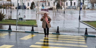 Tekirdağ’da sağanak yağış etkili oldu