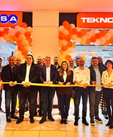 Teknosa’dan İstanbul’da yılın son mağaza dönüşümü