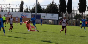 TFF 2. Lig: Karacabey Belediyespor: 1 - Elazığspor: 1