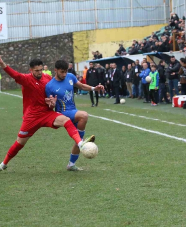 TFF 2.Lig: Belediye Derincespor:  0- Karaman FK: 0