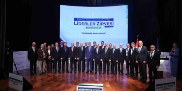 Ticaret Bakanı Ömer Bolat:” Türk otomotiv endüstrisi ülkemizin yüz akı sektörlerinden biri olarak öne çıkmaktadır”