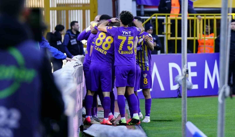 Trendyol Süper Lig: Eyüpspor: 3 - Samsunspor: 0 (Maç sonucu)