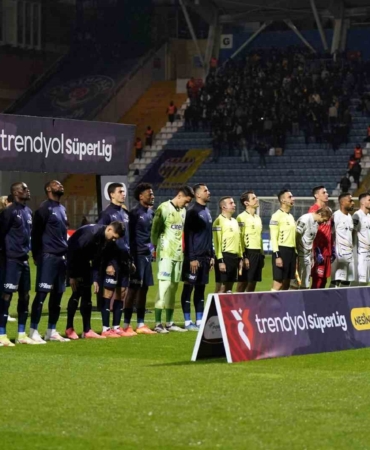Trendyol Süper Lig: Kasımpaşa: 0 - Eyüpspor: 0 (İlk yarı)