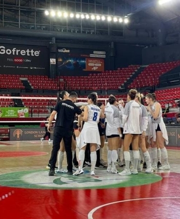 TVF Kadınlar 1. Ligi: Bozüyük Belediyesi Eğitim Spor Kulübü: 1 - Karşıyaka : 3