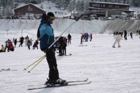 Uludağ’da sezon açıldı, kayak ücretleri belli oldu