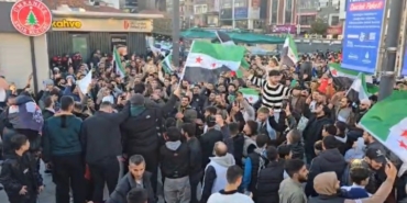 Ümraniye 15 Temmuz Şehitler Meydanı’nda Suriyelilerden coşkulu kutlama