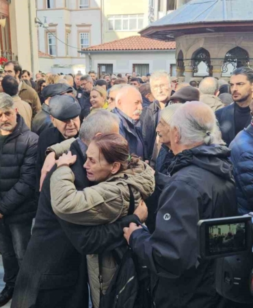Usta Yönetmen Şerif Gören son yolculuğuna uğurlandı