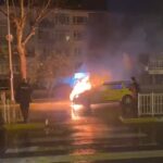 Yalova’da taksi alevlere teslim oldu