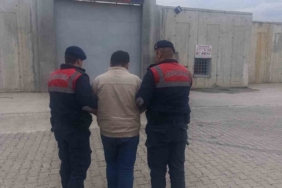 Yaşlı adamın motosikletini çalan 2 hırsız tutuklandı