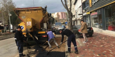 Yüzlerce noktada asfalt yama çalışması yapıldı