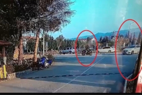18 yaşındaki motosikletli genci hayattan koparan kaza kamerada...