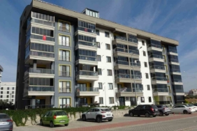 5. kattan düşerek ölen restoratörün tutuklanan profesör eşinin yargılanmasına başlandı